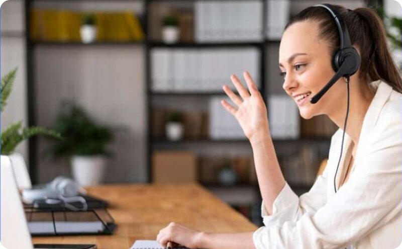 customer support agent working